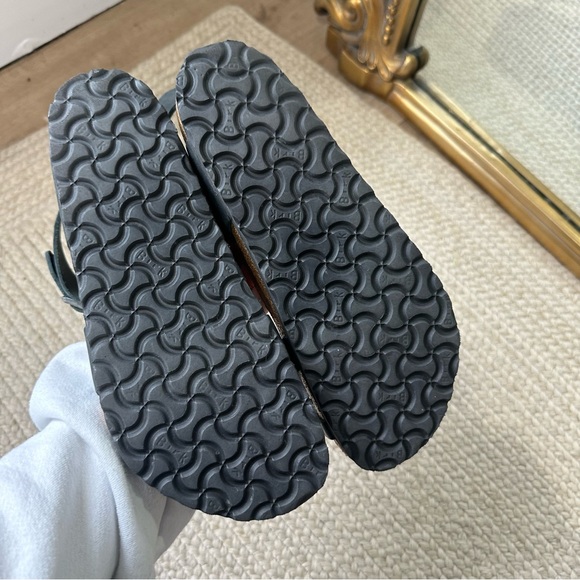 Birkenstock Yara Leather Ankle Strap Sandals Black - Picture 10 of 10